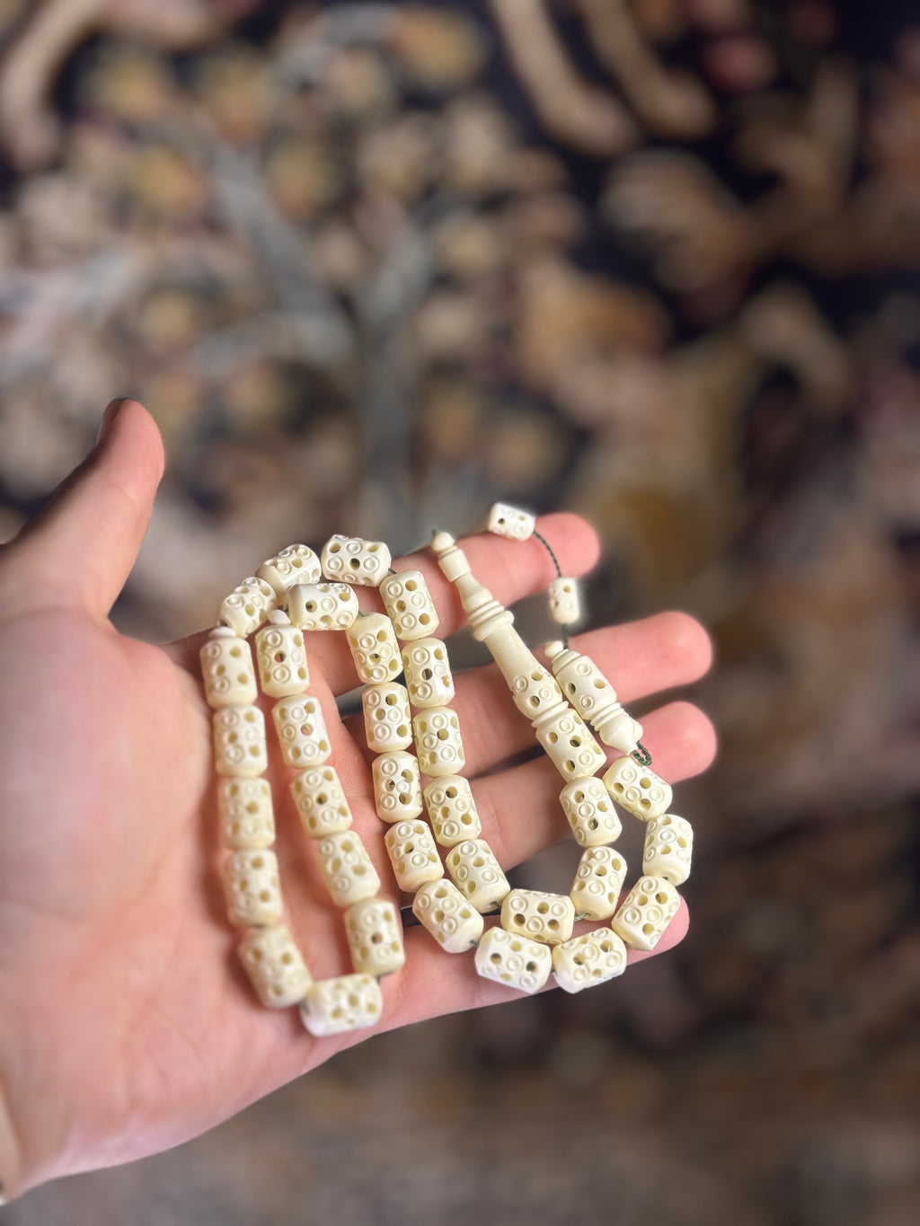 مسباح من عظم الجمل
